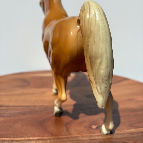 Vintage Breyer Traditional Family Arabian Matte Stallion Palomino #4 1967-1987 - Picture 6 of 9